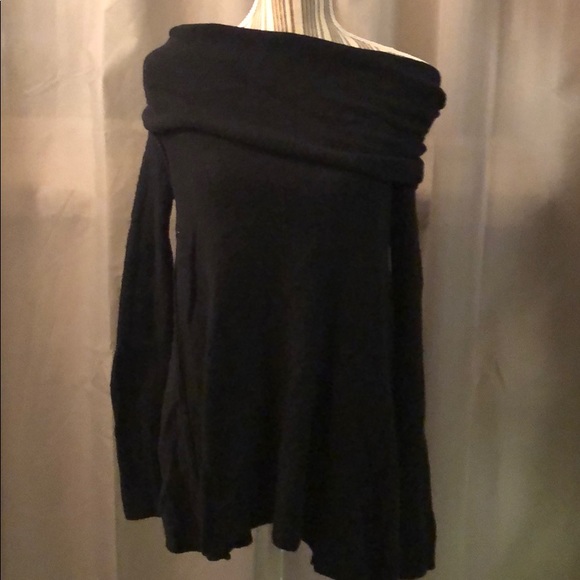 Free People Sweaters - Free people off shoulder swing sweater